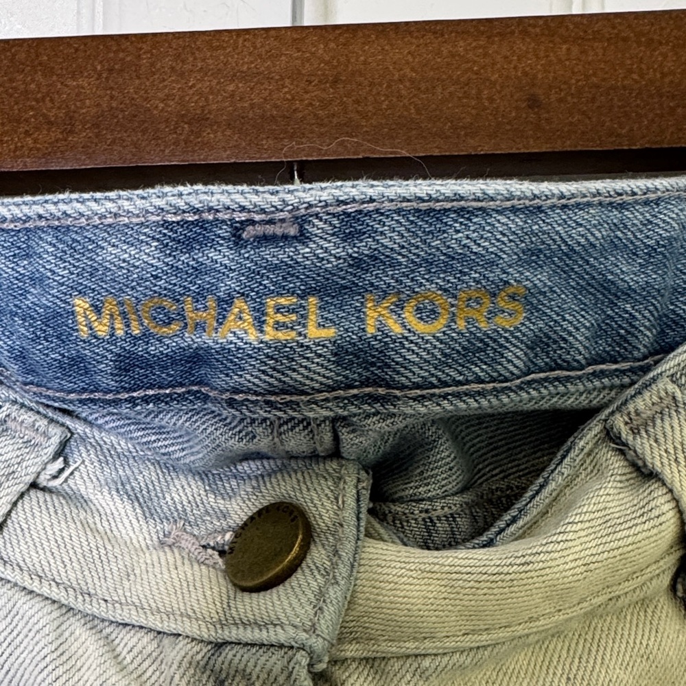 Michael Kors Vintage Y2K Light Wash Raw Hem Denim Skirt Size 2 - Picture 3 of 8
